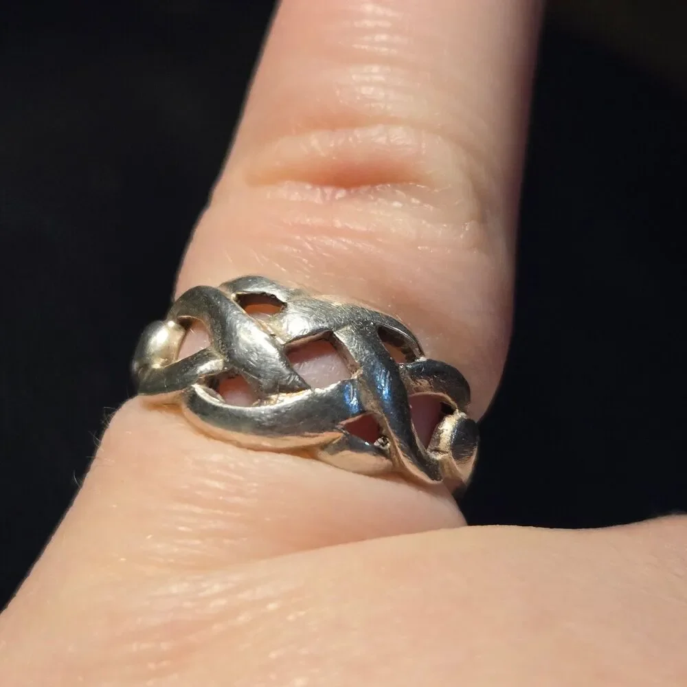 Woven style vintage sterling silver ring sz 6